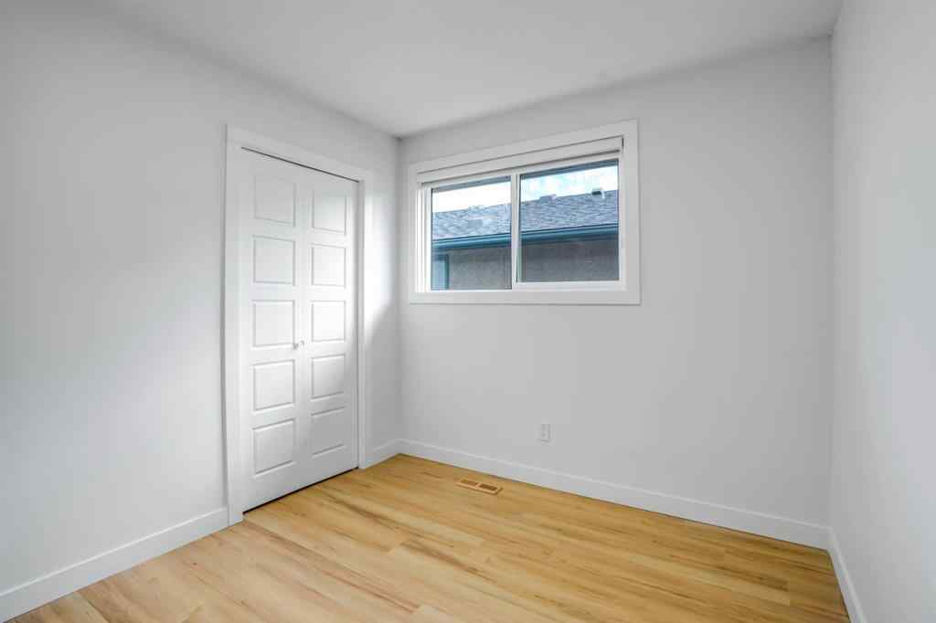 MLS® A2255471 - 264 Penbrooke Close SE in Penbrooke Meadows Calgary, Residential