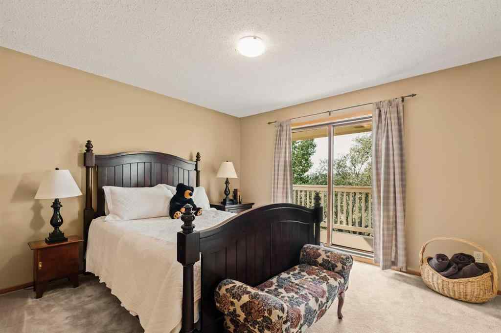 MLS® A2255472 - 84 Edendale Crescent NW in Edgemont Calgary, Residential