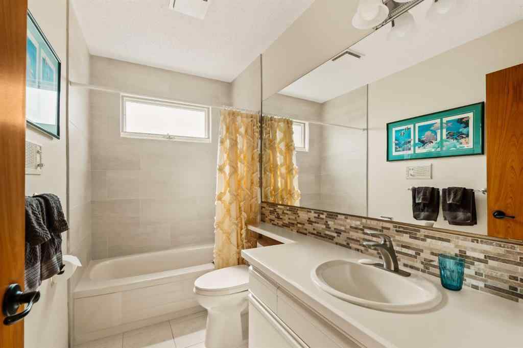 MLS® A2255472 - 84 Edendale Crescent NW in Edgemont Calgary, Residential