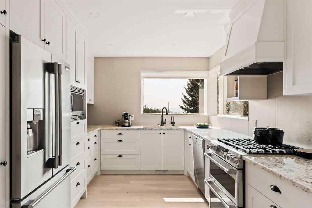 MLS® A2255472 - 84 Edendale Crescent NW in Edgemont Calgary, Residential