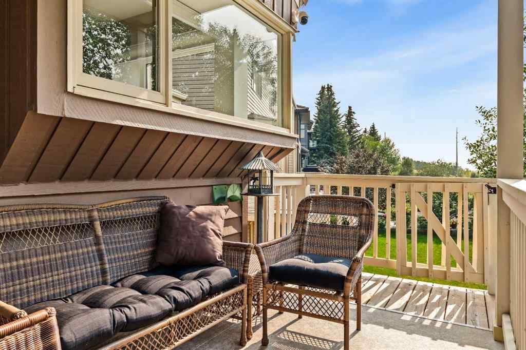 MLS® A2255472 - 84 Edendale Crescent NW in Edgemont Calgary, Residential