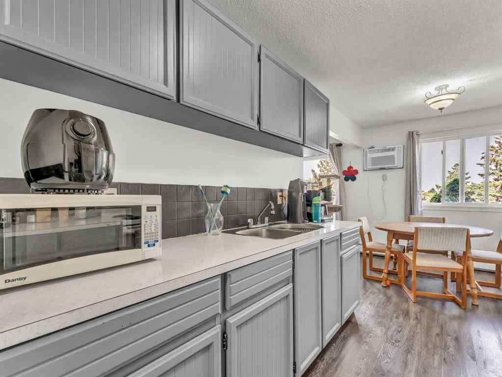 MLS® A2255473 - Unit #314 663 12 Street NW in Northwest Crescent Heights Medicine Hat, Residential