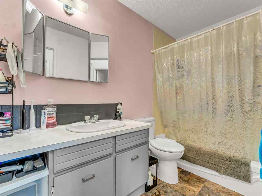 MLS® A2255473 - Unit #314 663 12 Street NW in Northwest Crescent Heights Medicine Hat, Residential
