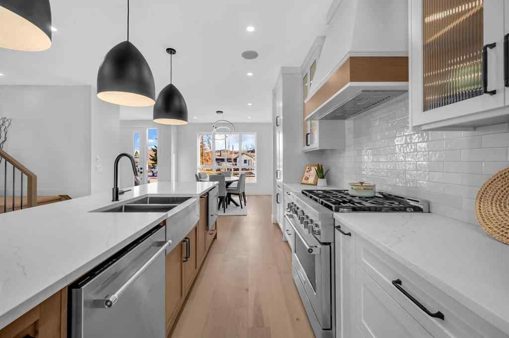 MLS® A2255474 - 7722 46 Avenue NW in Bowness Calgary, Residential