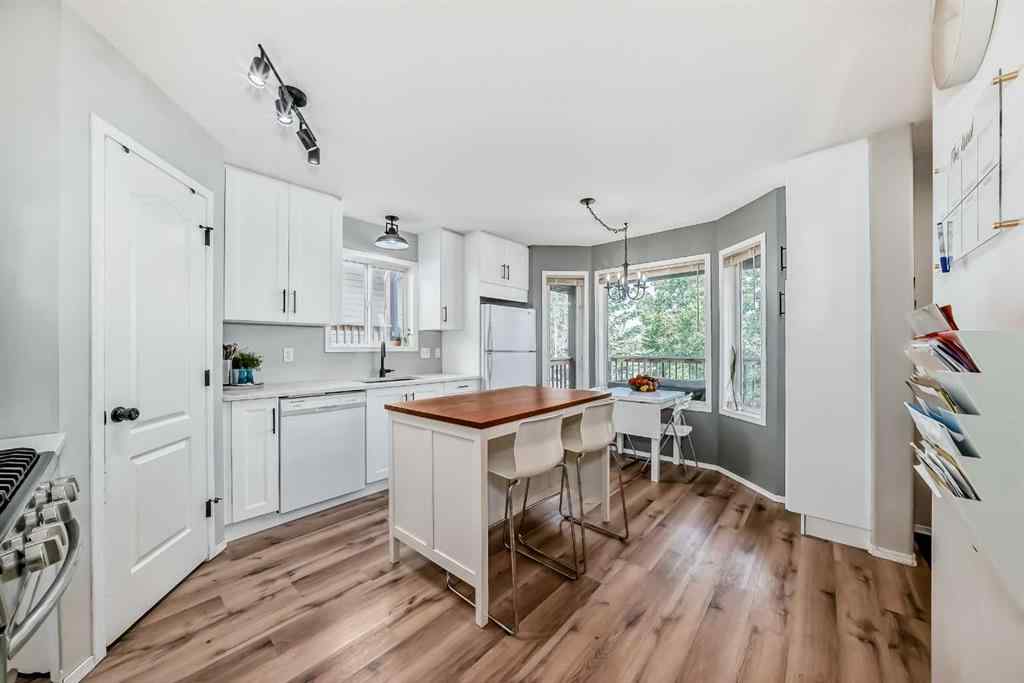 MLS® A2255475 - 985 Wilson Way  in Peaks of Grassi Canmore, Residential
