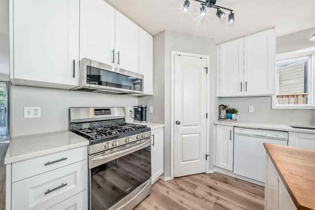 MLS® A2255475 - 985 Wilson Way  in Peaks of Grassi Canmore, Residential