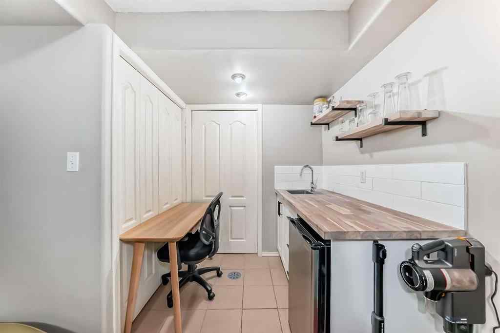 MLS® A2255475 - 985 Wilson Way  in Peaks of Grassi Canmore, Residential