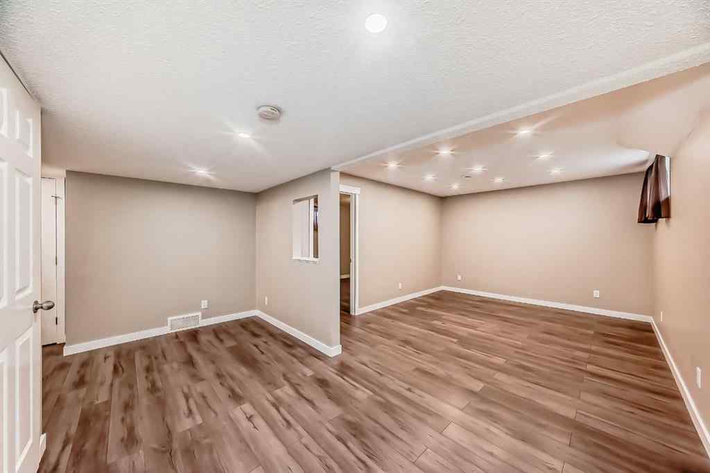 MLS® A2255479 - 71 Hidden Ranch Close NW in Hidden Valley Calgary, Residential