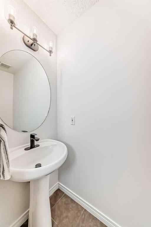MLS® A2255479 - 71 Hidden Ranch Close NW in Hidden Valley Calgary, Residential