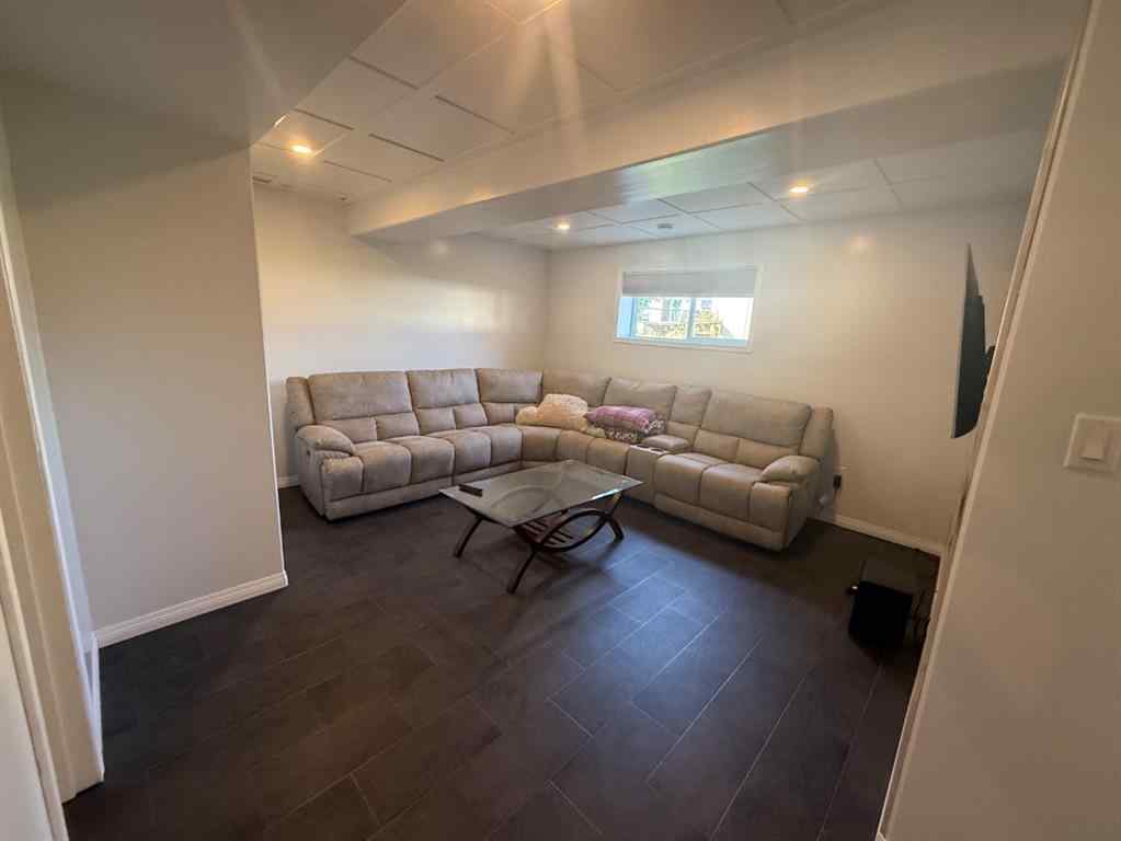MLS® A2255480 - 9811 109 Street   in NONE La Crete, Residential