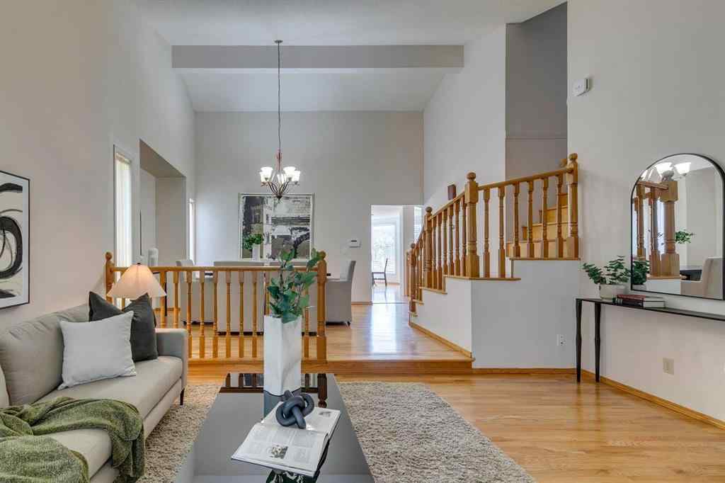 MLS® A2255483 - 33 Shawnee View SW in Shawnee Slopes Calgary, Residential