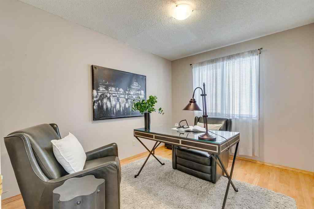 MLS® A2255483 - 33 Shawnee View SW in Shawnee Slopes Calgary, Residential