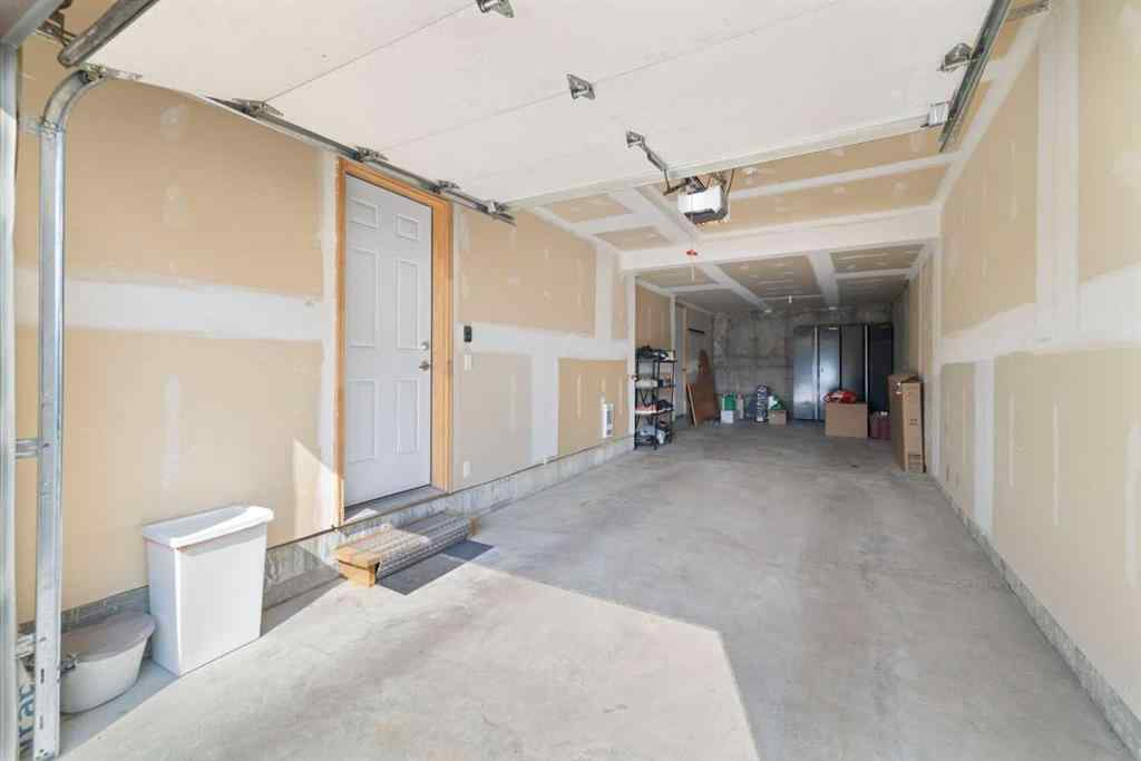 MLS® A2255485 - 174 Ascot Point SW in Aspen Woods Calgary, Residential