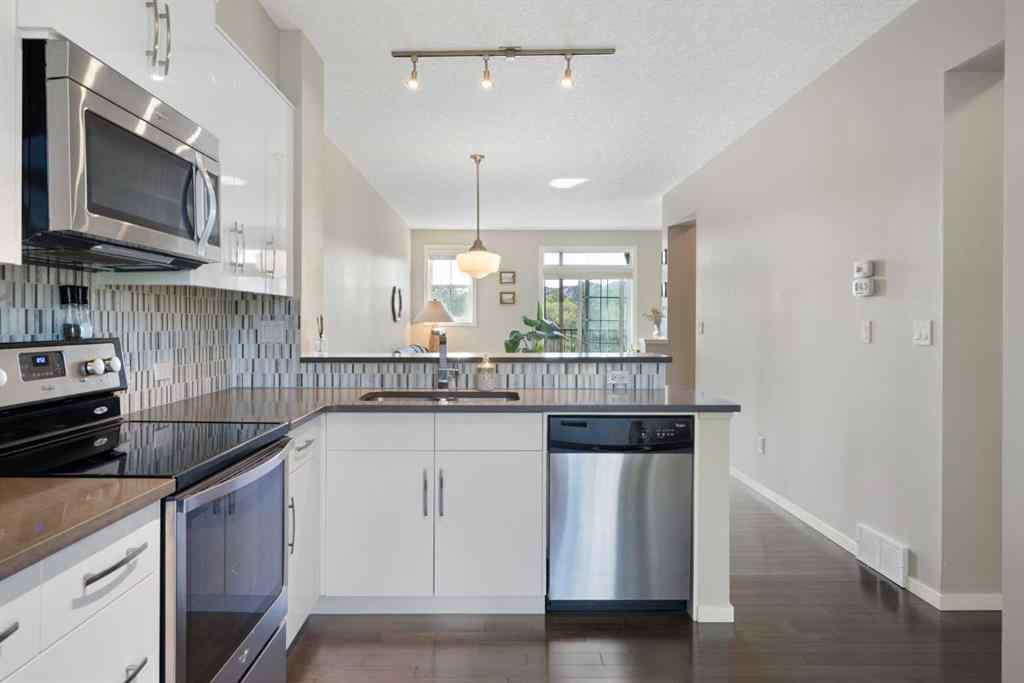 MLS® A2255485 - 174 Ascot Point SW in Aspen Woods Calgary, Residential