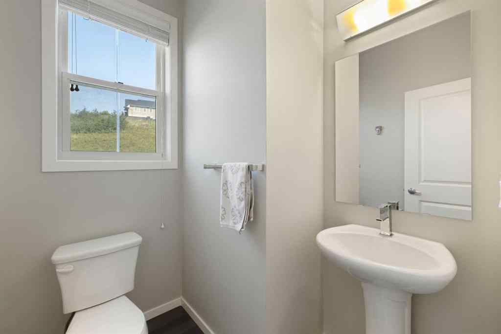 MLS® A2255485 - 174 Ascot Point SW in Aspen Woods Calgary, Residential