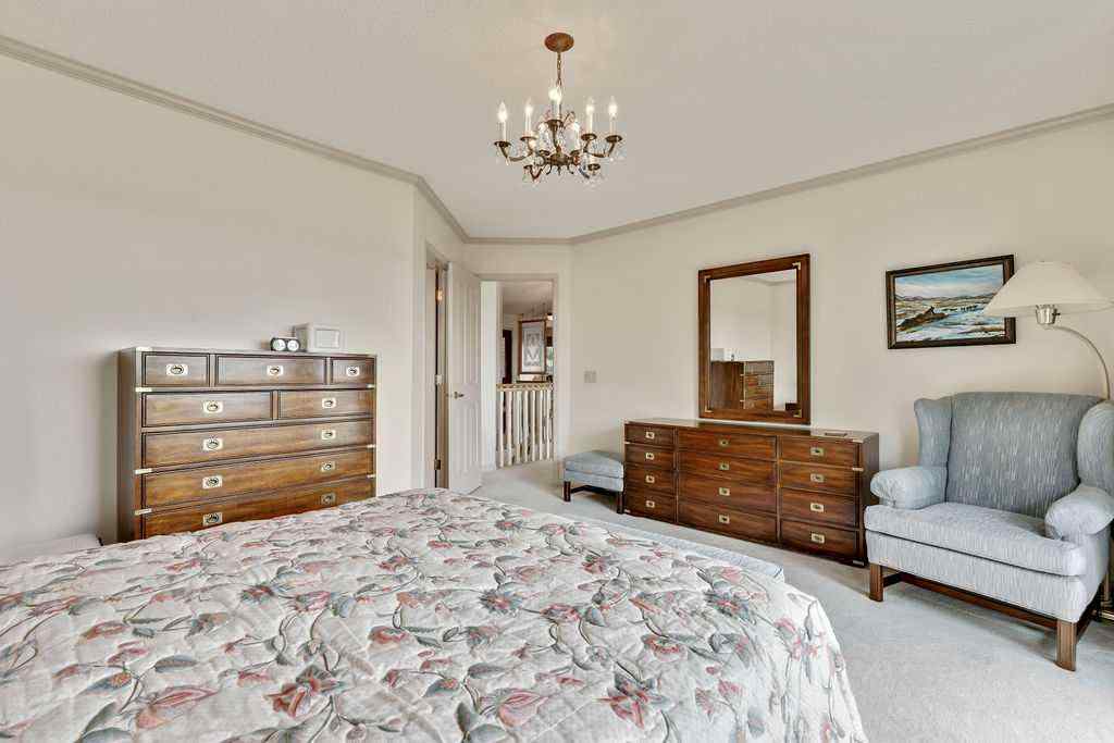 MLS® A2255489 - 2922 Signal Hill Drive SW in Signal Hill Calgary, Residential