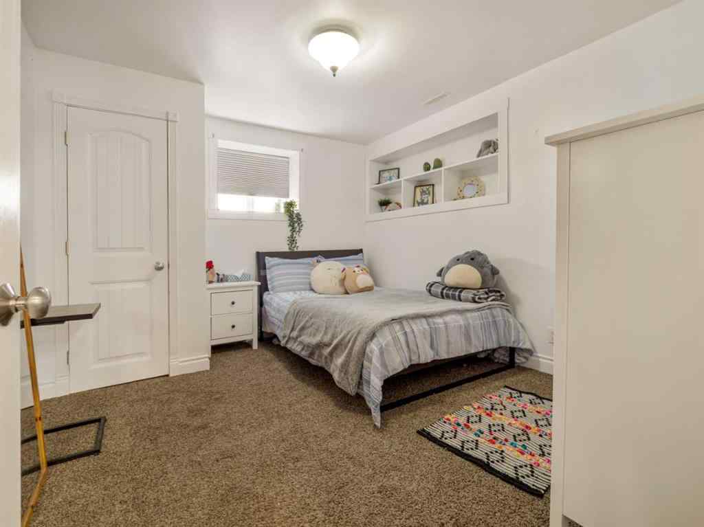MLS® A2255490 - 1012 16 Street S in Victoria Park Lethbridge, Residential