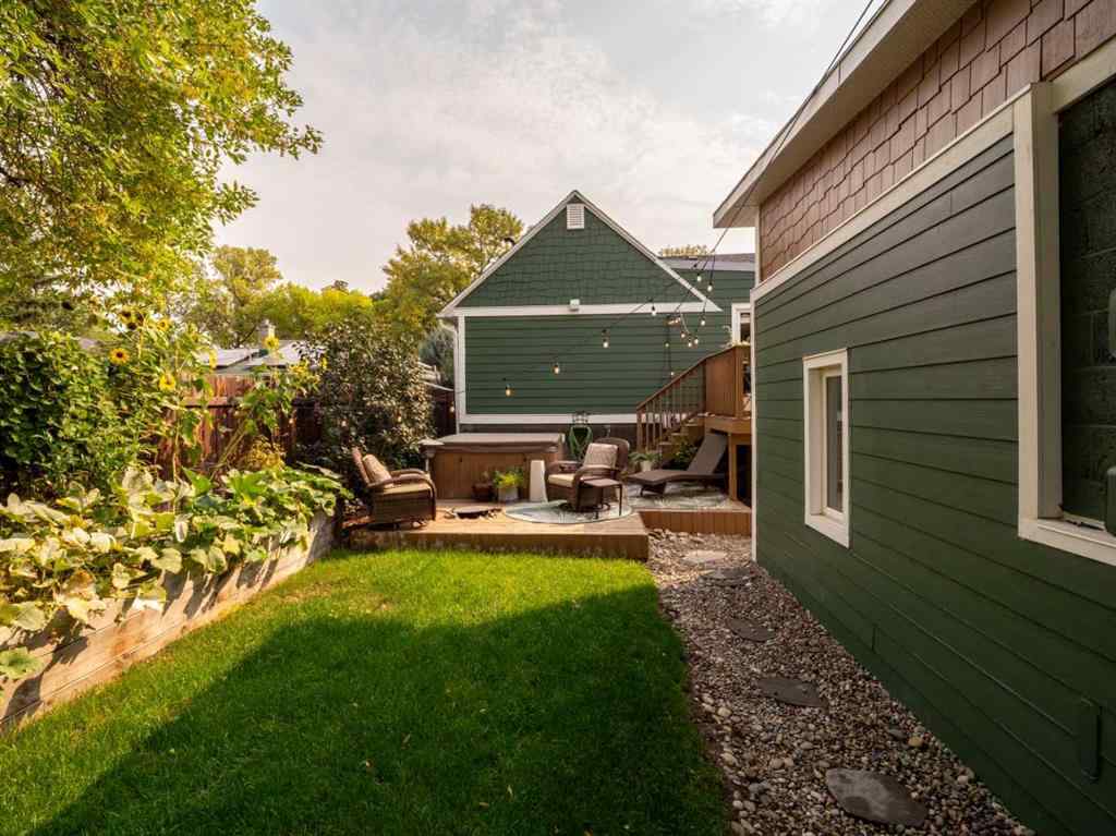 MLS® A2255490 - 1012 16 Street S in Victoria Park Lethbridge, Residential