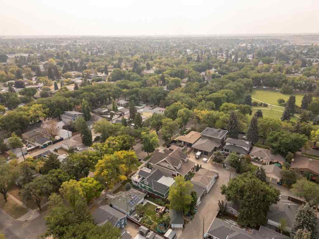 MLS® A2255490 - 1012 16 Street S in Victoria Park Lethbridge, Residential