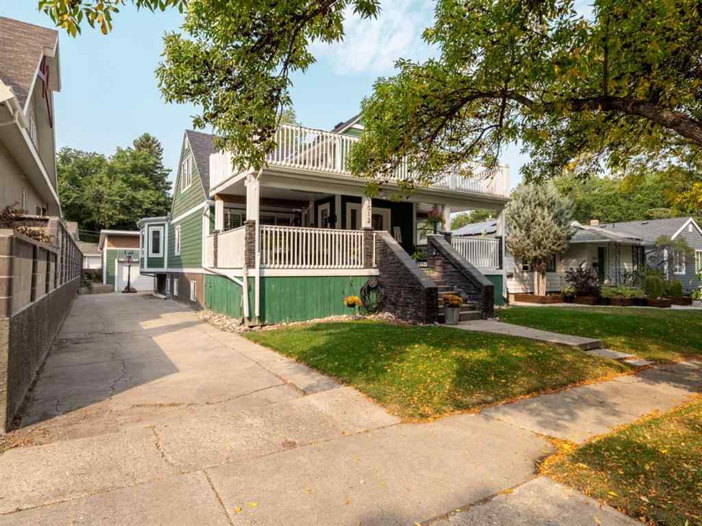 MLS® A2255490 - 1012 16 Street S in Victoria Park Lethbridge, Residential