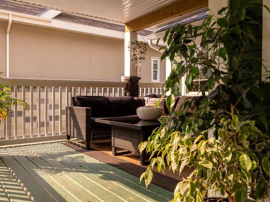 MLS® A2255490 - 1012 16 Street S in Victoria Park Lethbridge, Residential