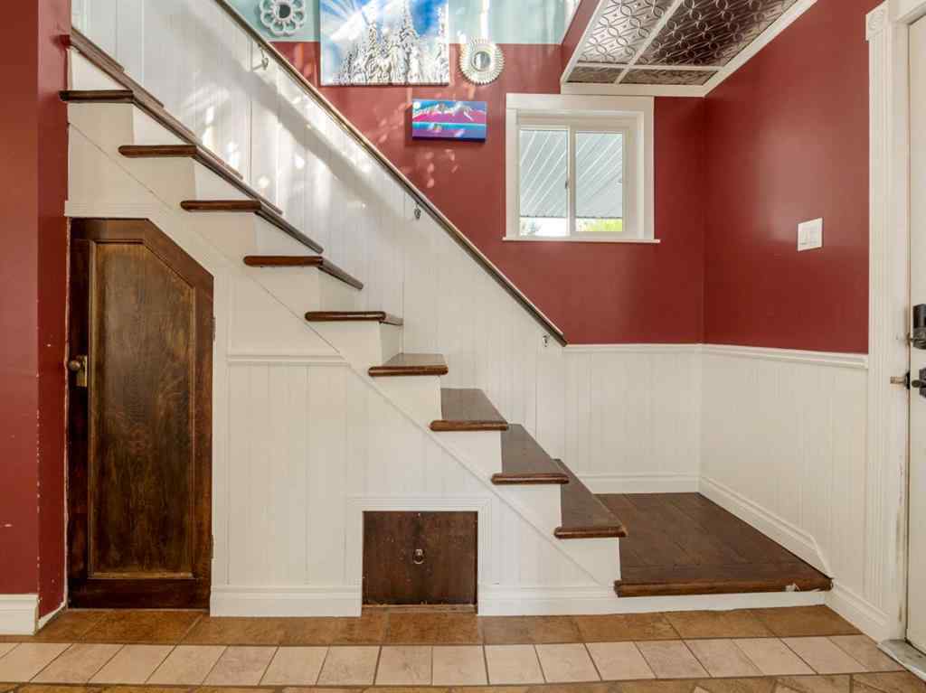 MLS® A2255490 - 1012 16 Street S in Victoria Park Lethbridge, Residential