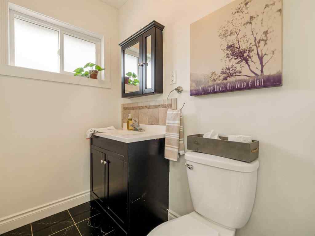 MLS® A2255490 - 1012 16 Street S in Victoria Park Lethbridge, Residential
