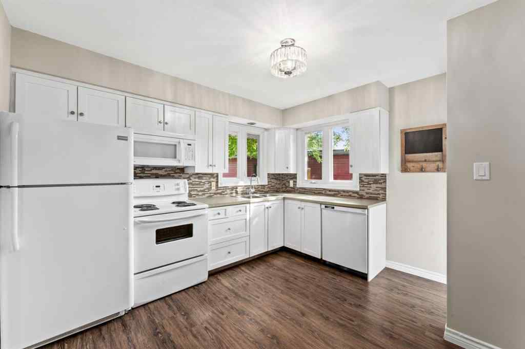 MLS® A2255493 - 2731 17A Street NW in Capitol Hill Calgary, Residential