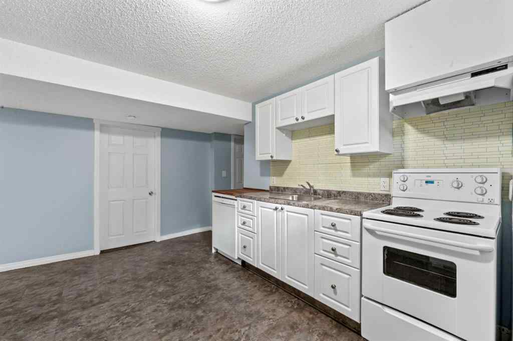 MLS® A2255493 - 2731 17A Street NW in Capitol Hill Calgary, Residential