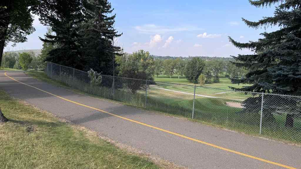 MLS® A2255493 - 2731 17A Street NW in Capitol Hill Calgary, Residential