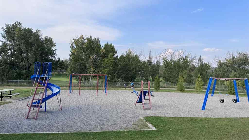 MLS® A2255493 - 2731 17A Street NW in Capitol Hill Calgary, Residential