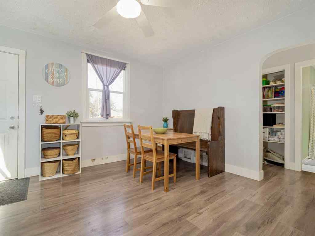 MLS® A2255494 - 727 15 Street S in Victoria Park Lethbridge, Residential