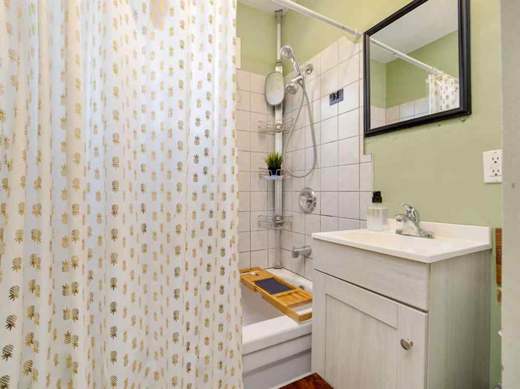 MLS® A2255494 - 727 15 Street S in Victoria Park Lethbridge, Residential