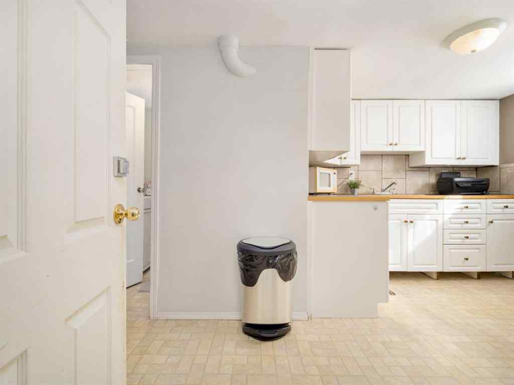 MLS® A2255494 - 727 15 Street S in Victoria Park Lethbridge, Residential