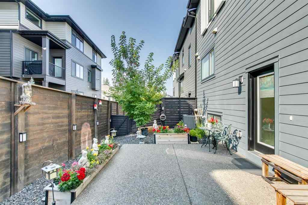 MLS® A2255503 - 819 Shawnee Terrace SW in Shawnee Slopes Calgary, Residential