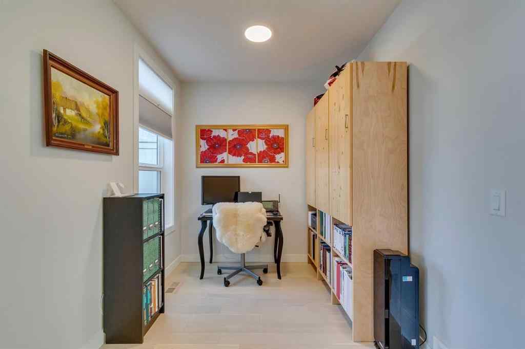 MLS® A2255503 - 819 Shawnee Terrace SW in Shawnee Slopes Calgary, Residential