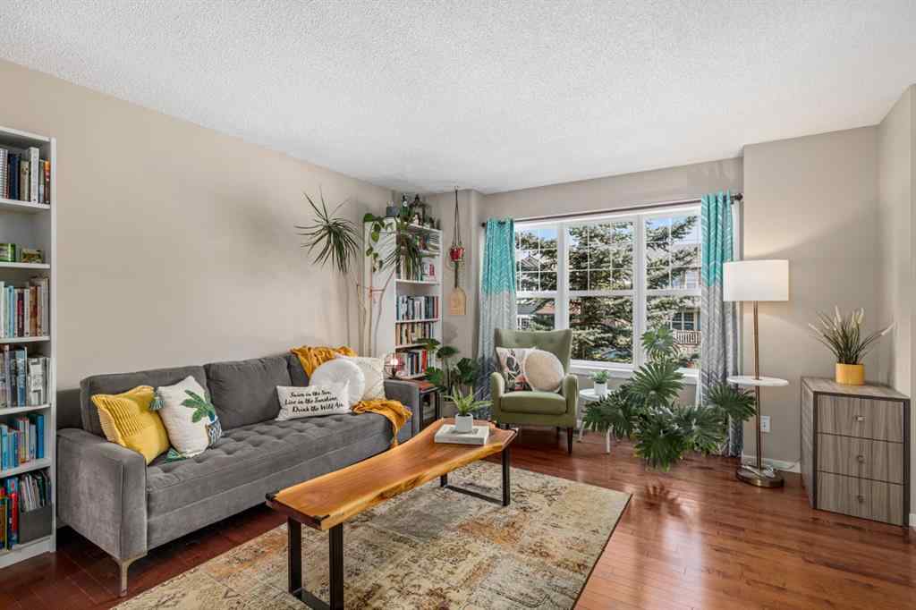 MLS® A2255506 - 147 Panamount Way NW in Panorama Hills Calgary, Residential