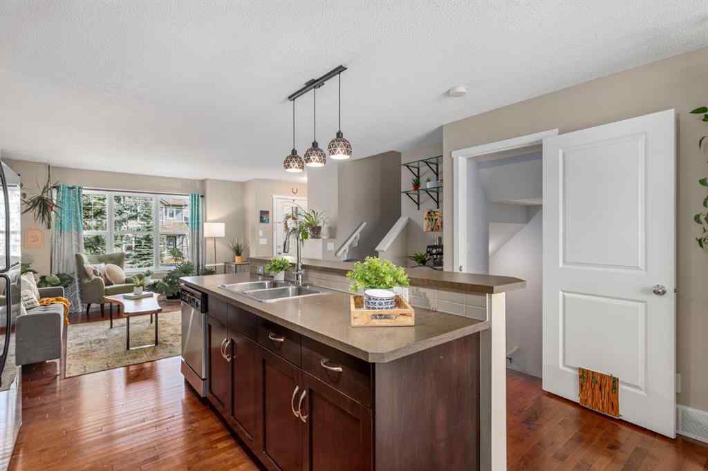 MLS® A2255506 - 147 Panamount Way NW in Panorama Hills Calgary, Residential