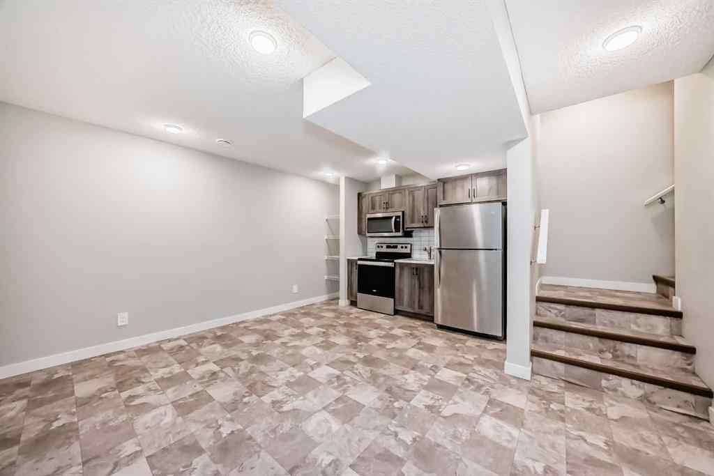 MLS® A2255511 - 7468 202 Avenue SE in Rangeview Calgary, Residential