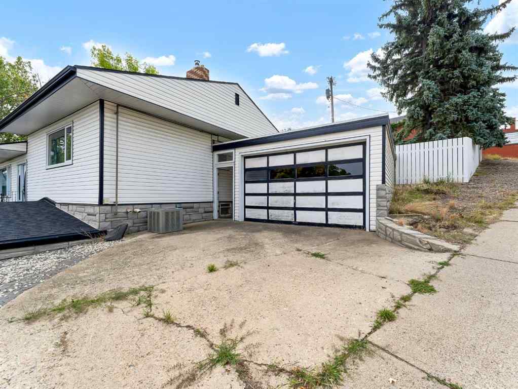MLS® A2255512 - 3 2 Street SE in SE Hill Medicine Hat, Residential