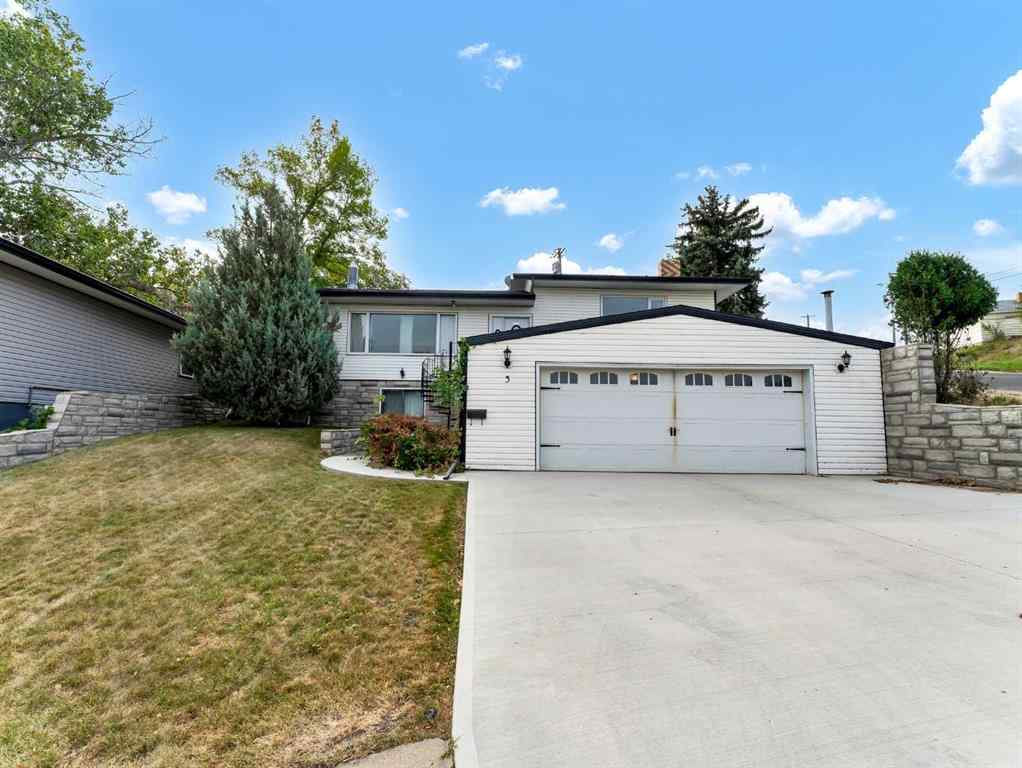 MLS® A2255512 - 3 2 Street SE in SE Hill Medicine Hat, Residential