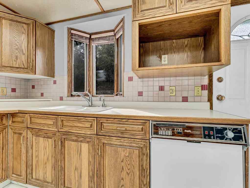 MLS® A2255512 - 3 2 Street SE in SE Hill Medicine Hat, Residential