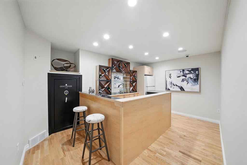 MLS® A2255513 - 8 Varsity Estates Gardens NW in Varsity Calgary, Residential