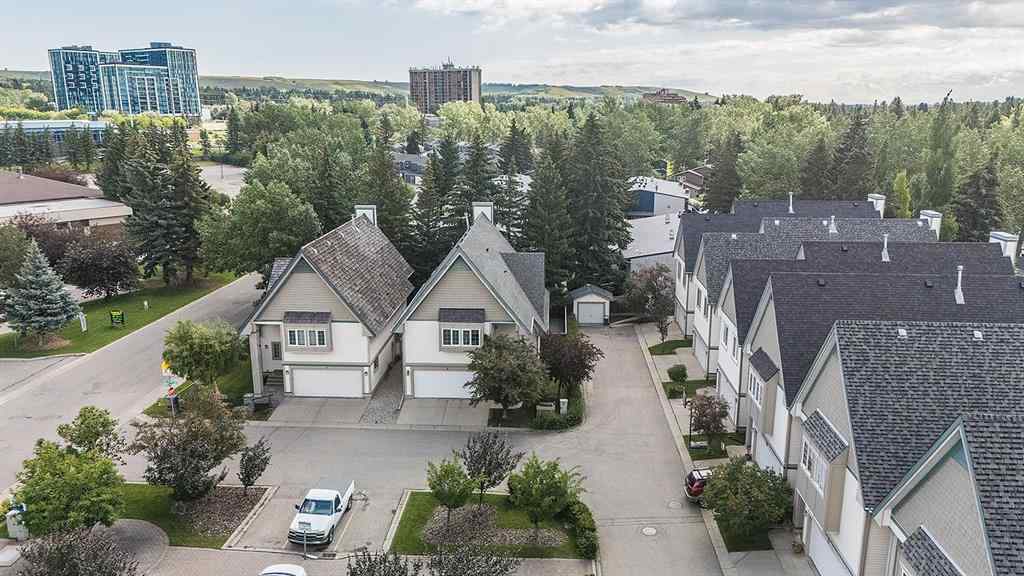 MLS® A2255513 - 8 Varsity Estates Gardens NW in Varsity Calgary, Residential