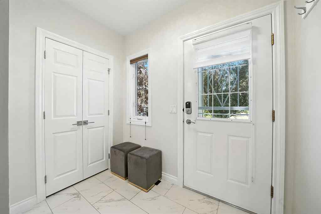 MLS® A2255513 - 8 Varsity Estates Gardens NW in Varsity Calgary, Residential
