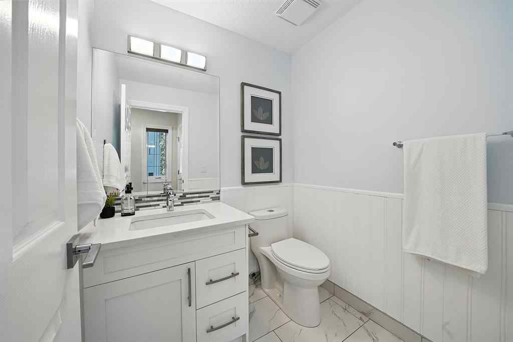 MLS® A2255513 - 8 Varsity Estates Gardens NW in Varsity Calgary, Residential