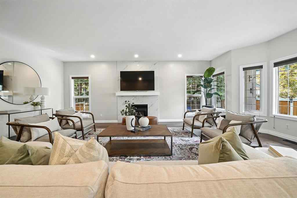 MLS® A2255513 - 8 Varsity Estates Gardens NW in Varsity Calgary, Residential