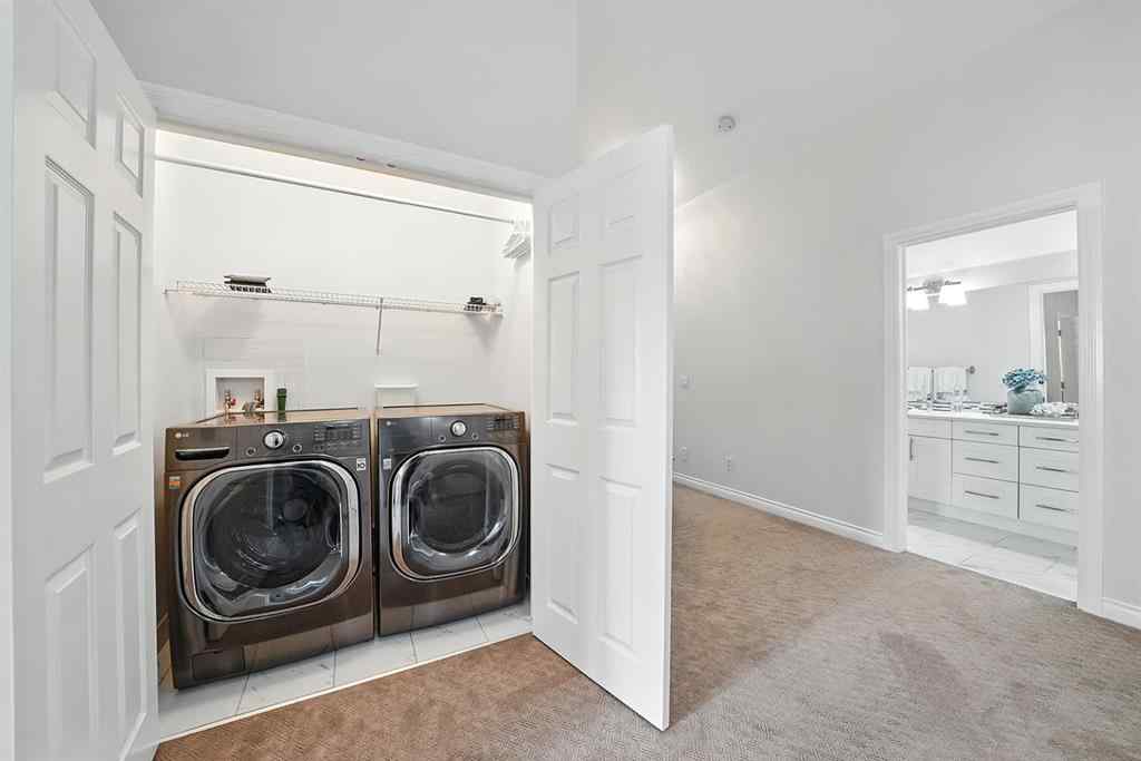 MLS® A2255513 - 8 Varsity Estates Gardens NW in Varsity Calgary, Residential