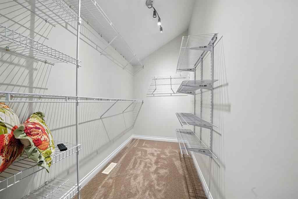 MLS® A2255513 - 8 Varsity Estates Gardens NW in Varsity Calgary, Residential