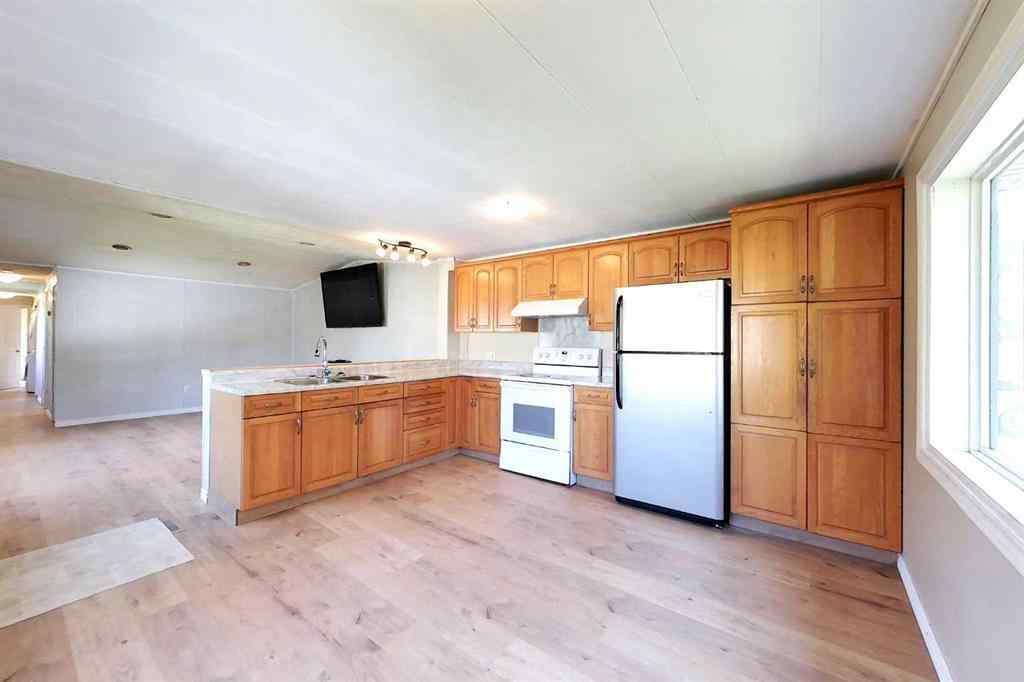 MLS® A2255518 - 1305 11 Street SE in NONE Slave Lake, Residential